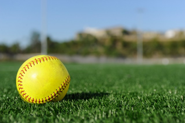 https://strivsports.com/wp-content/uploads/sites/36/2014/06/Softball-iStock_000018194762Small-640x425.jpg